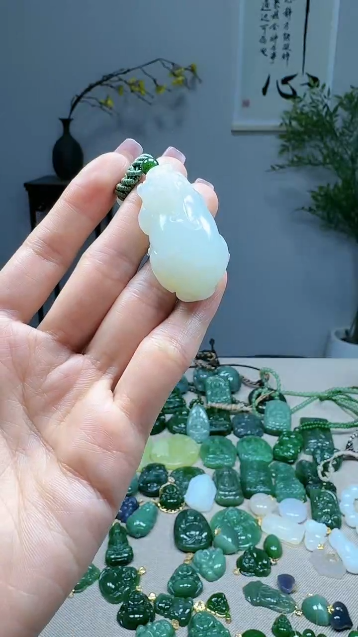 未镶嵌和田玉挂件1