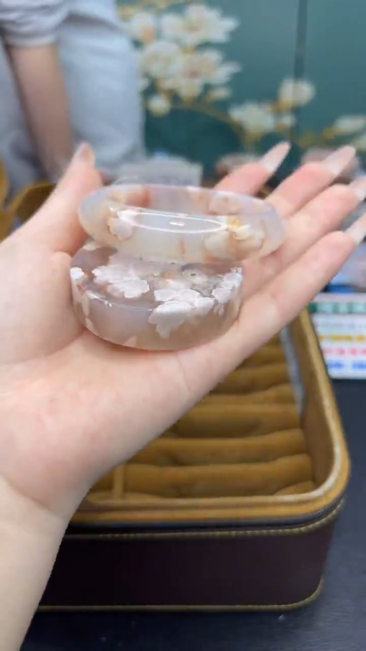 【闪购商品】石英质玉手镯未镶嵌A514(54圈赠送镯心)