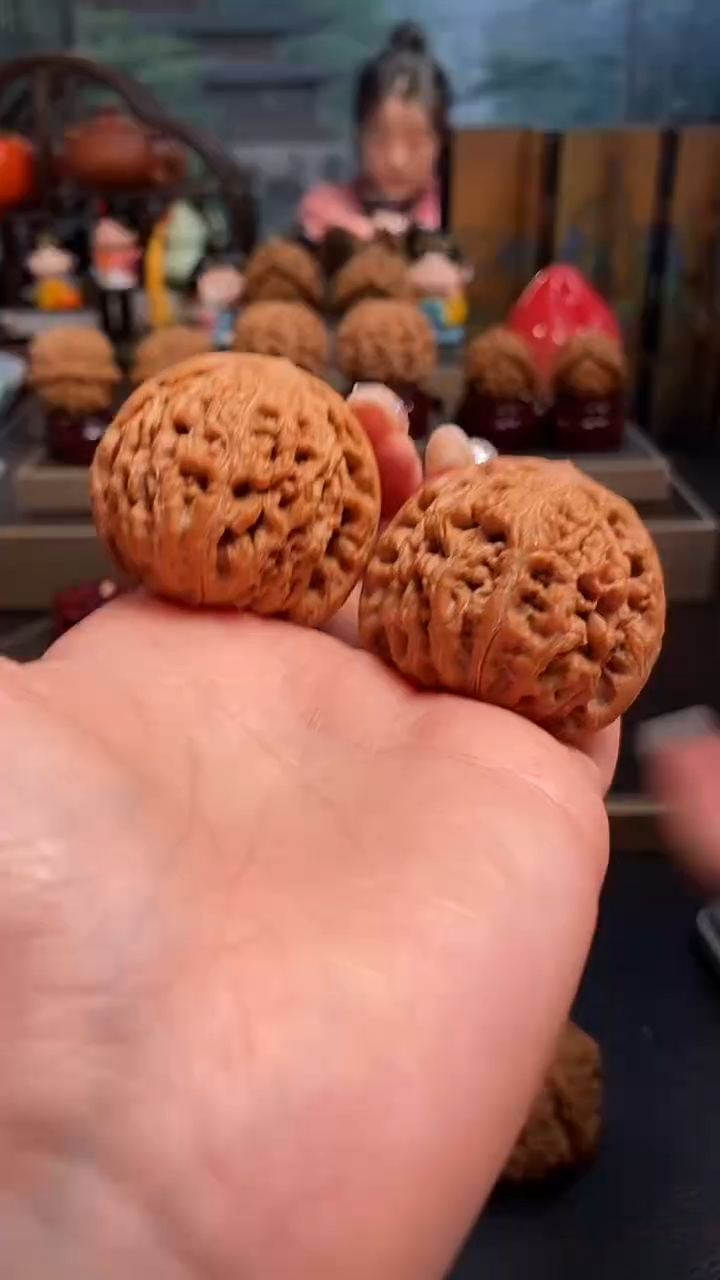 【闪购商品】文玩核桃吊坠D472水龙纹42