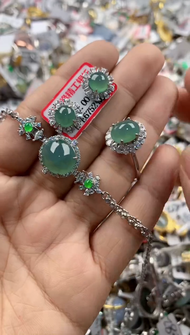 银S925镶嵌戒指翡翠444            4