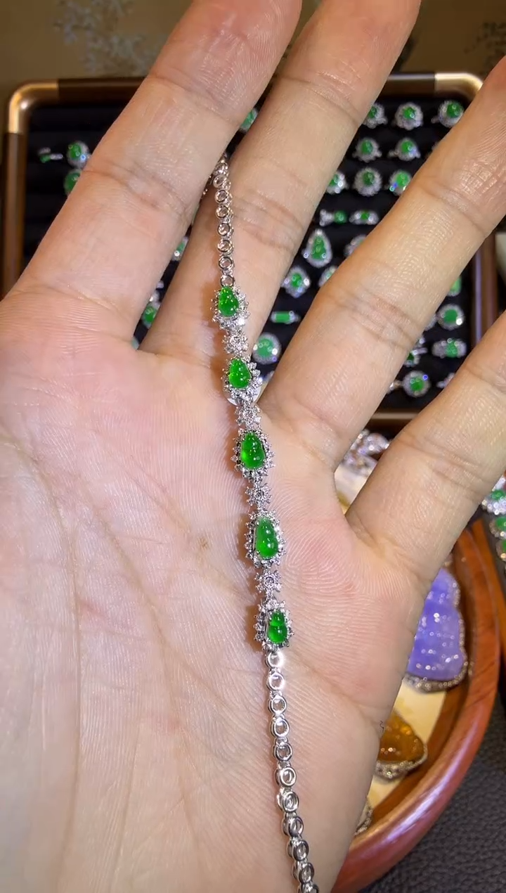 【闪购商品】翡翠手链18K金镶嵌高冰正阳满绿葫芦手链