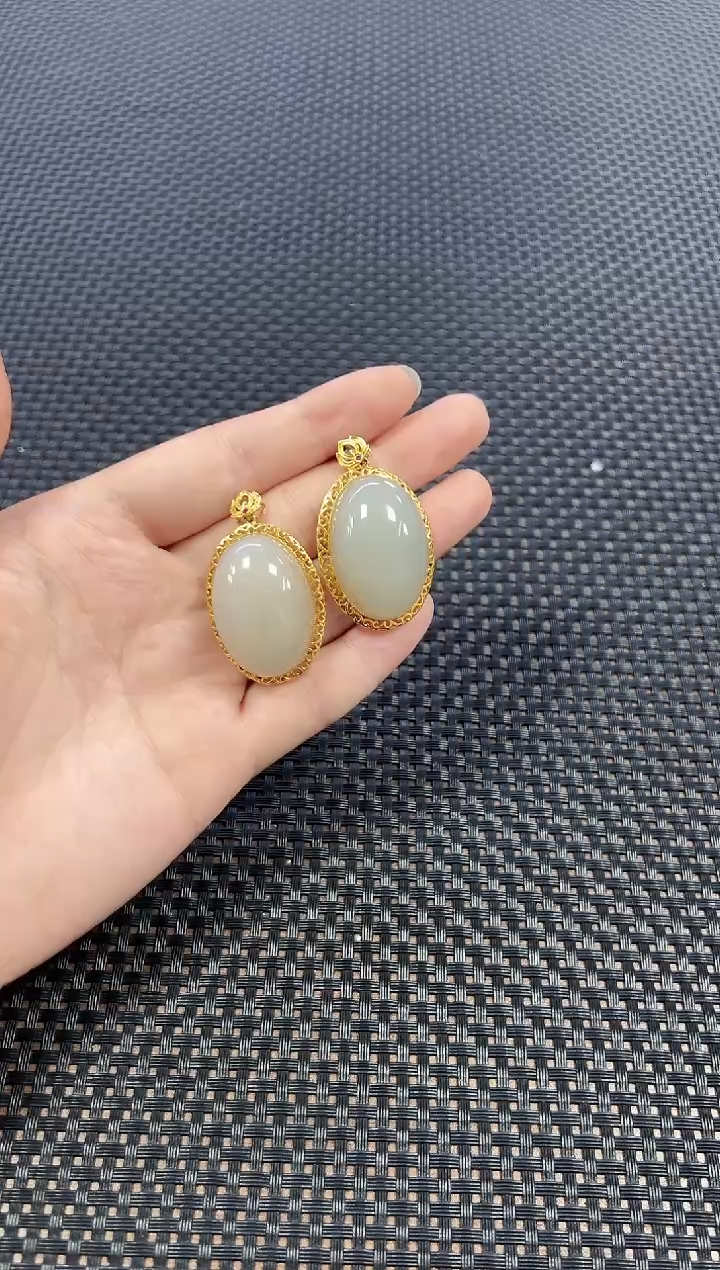 吊坠(不含链)18K金镶嵌和田玉（多样性发一件）944