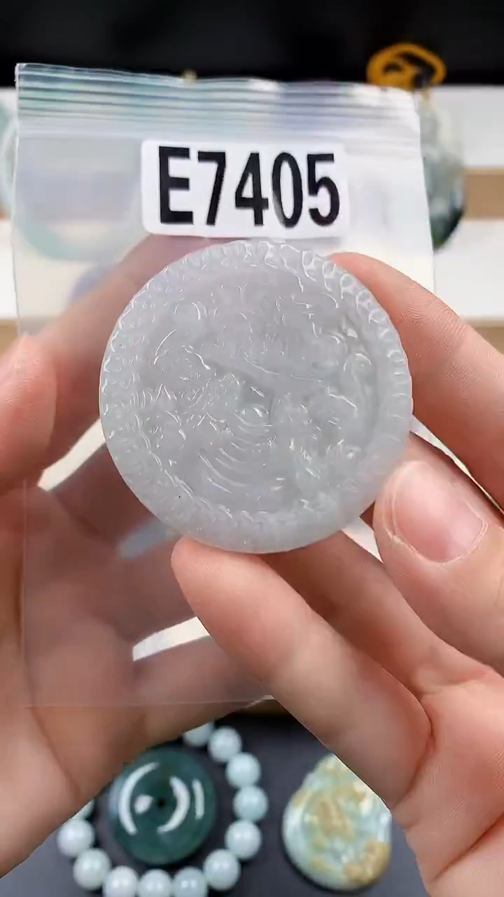 颈饰未镶嵌翡翠天然翡翠吊坠挂件