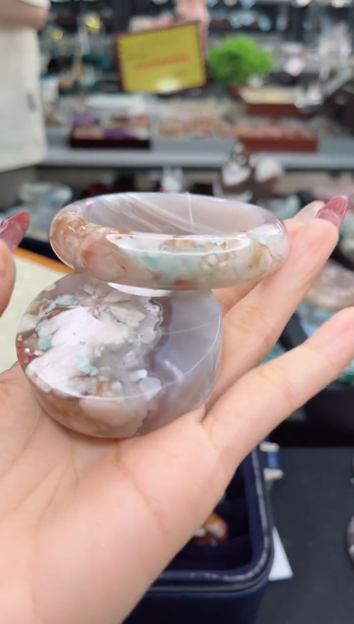 【闪购商品】石英质玉手镯未镶嵌55圈口（赠品镯心）6814541