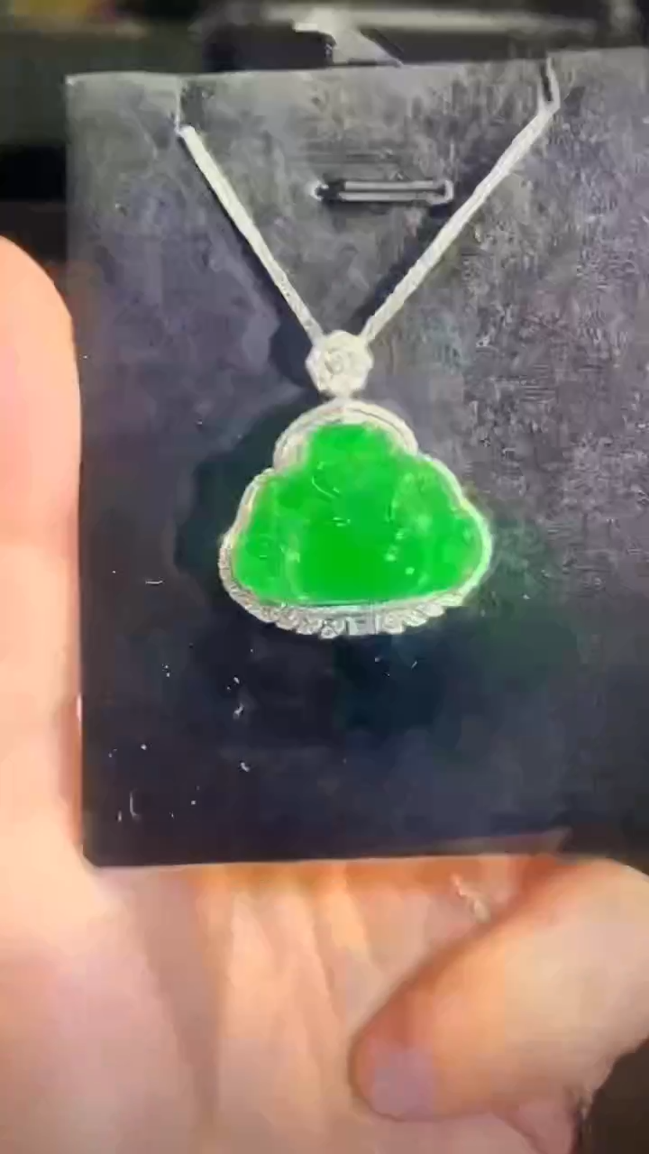 【闪购商品】翡翠吊坠(不含链)18K金镶嵌多样性发货其一不含链