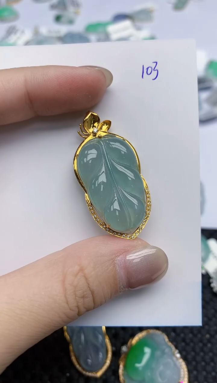 【闪购商品】翡翠颈饰18K金镶嵌天然翡翠A货