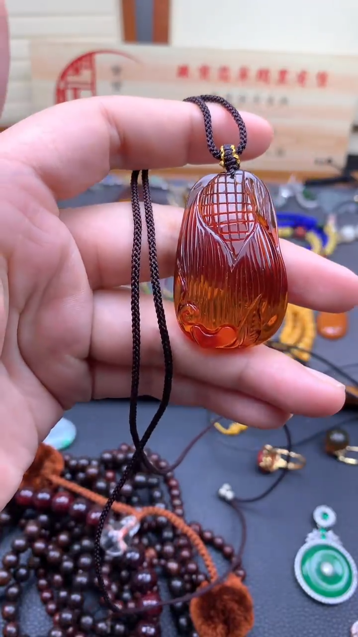 【闪购商品】定制琥珀未镶嵌////////
