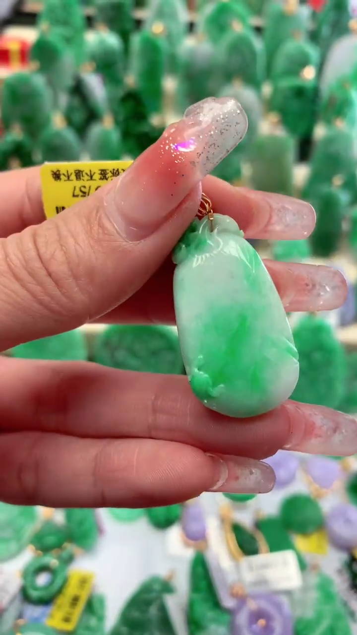 【闪购商品】翡翠颈饰18K金镶嵌挂件