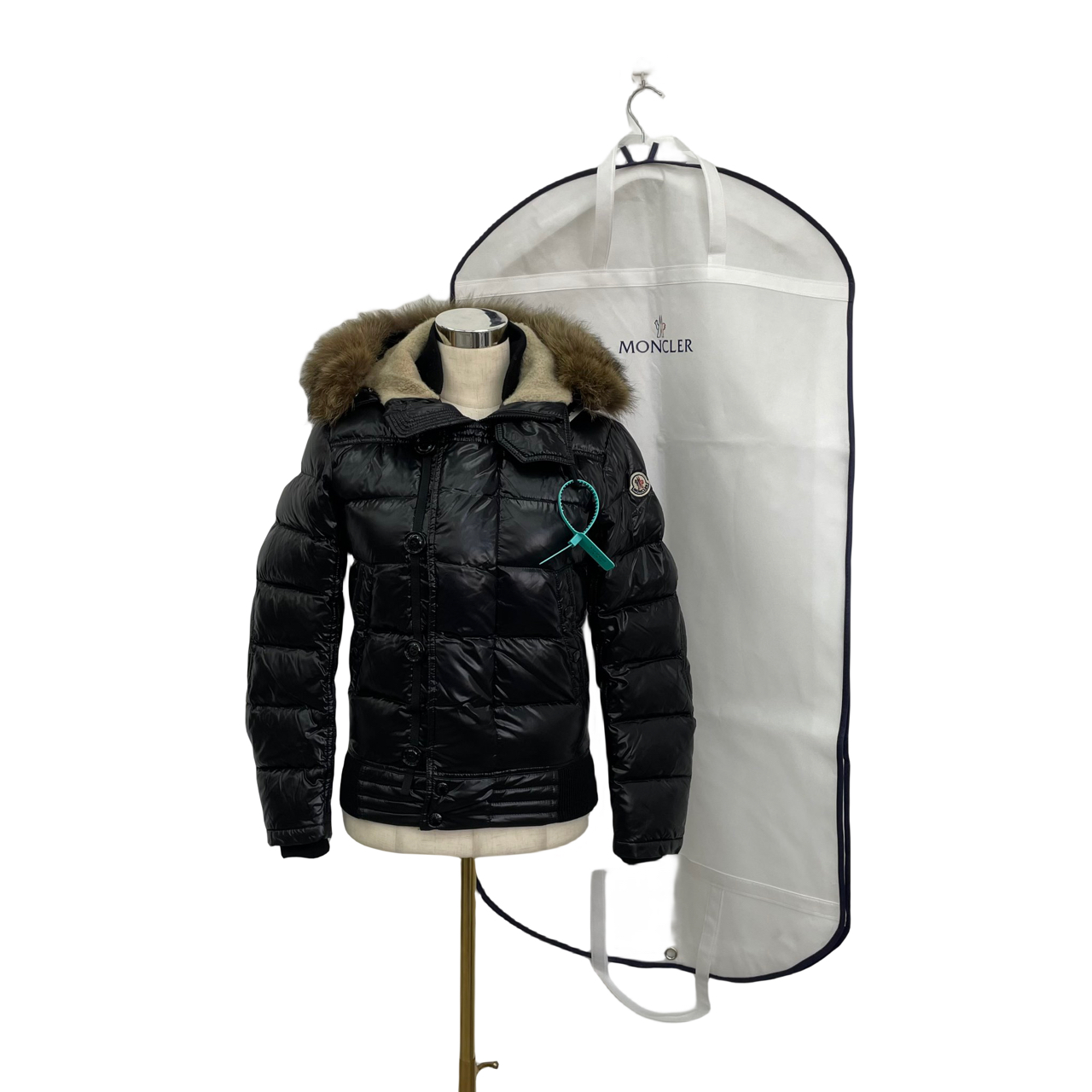 99新 MONCLER 海囤 蒙口00码/bc56148