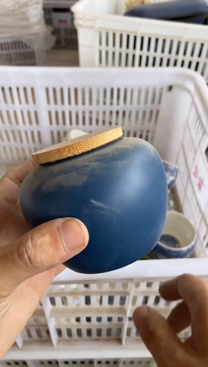 杯摄影的产品有使用过的痕迹有点脏介意勿拍