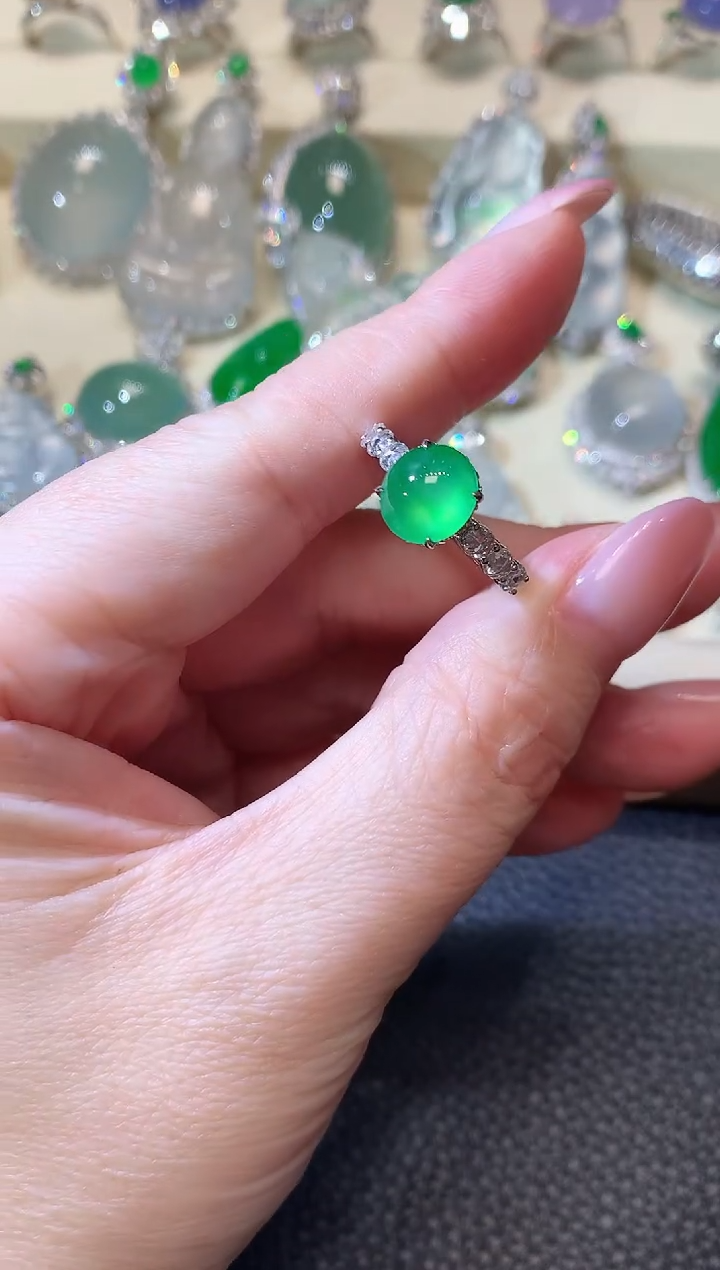 翡翠18K金镶嵌戒指C59 翡翠