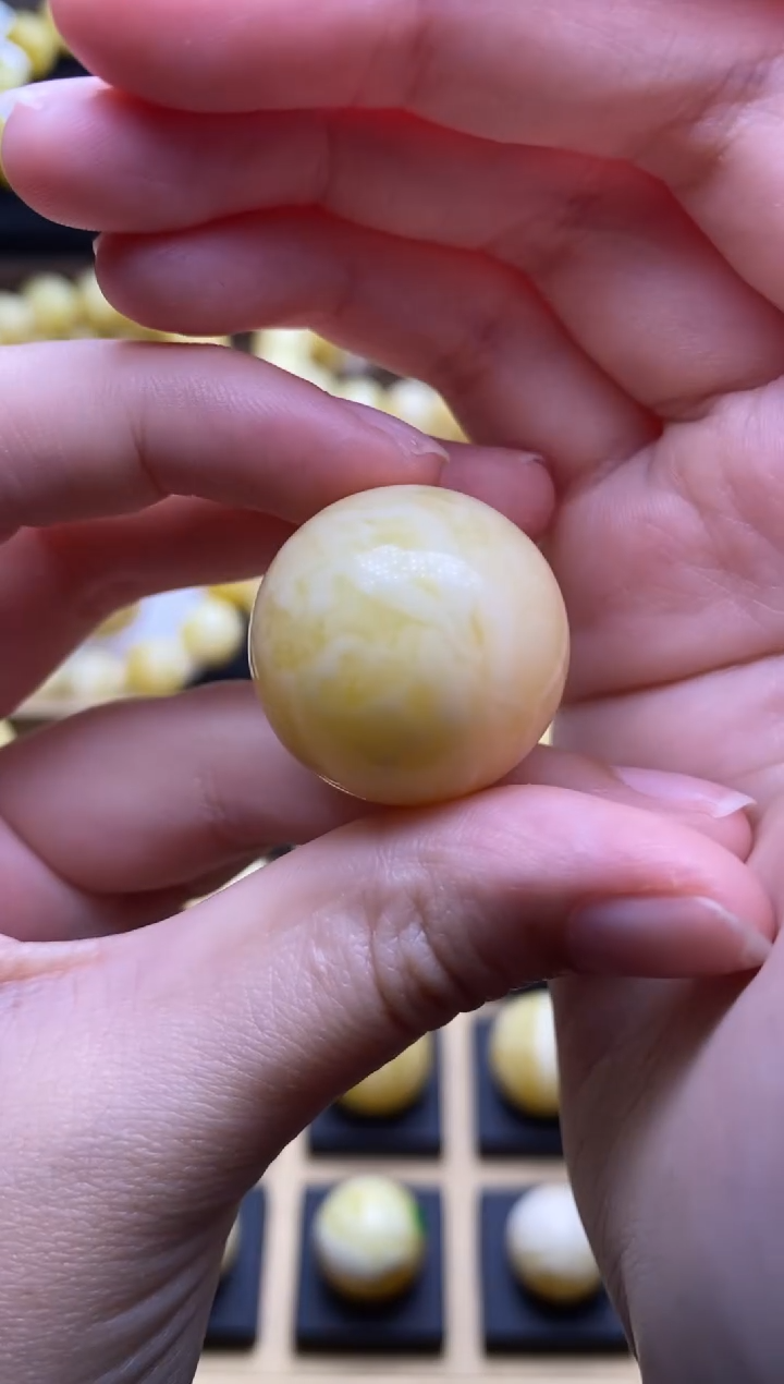未镶嵌琥珀裸石大小姐珠宝37