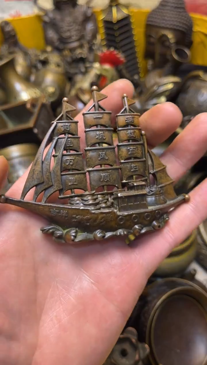 精美铜器，点击下单