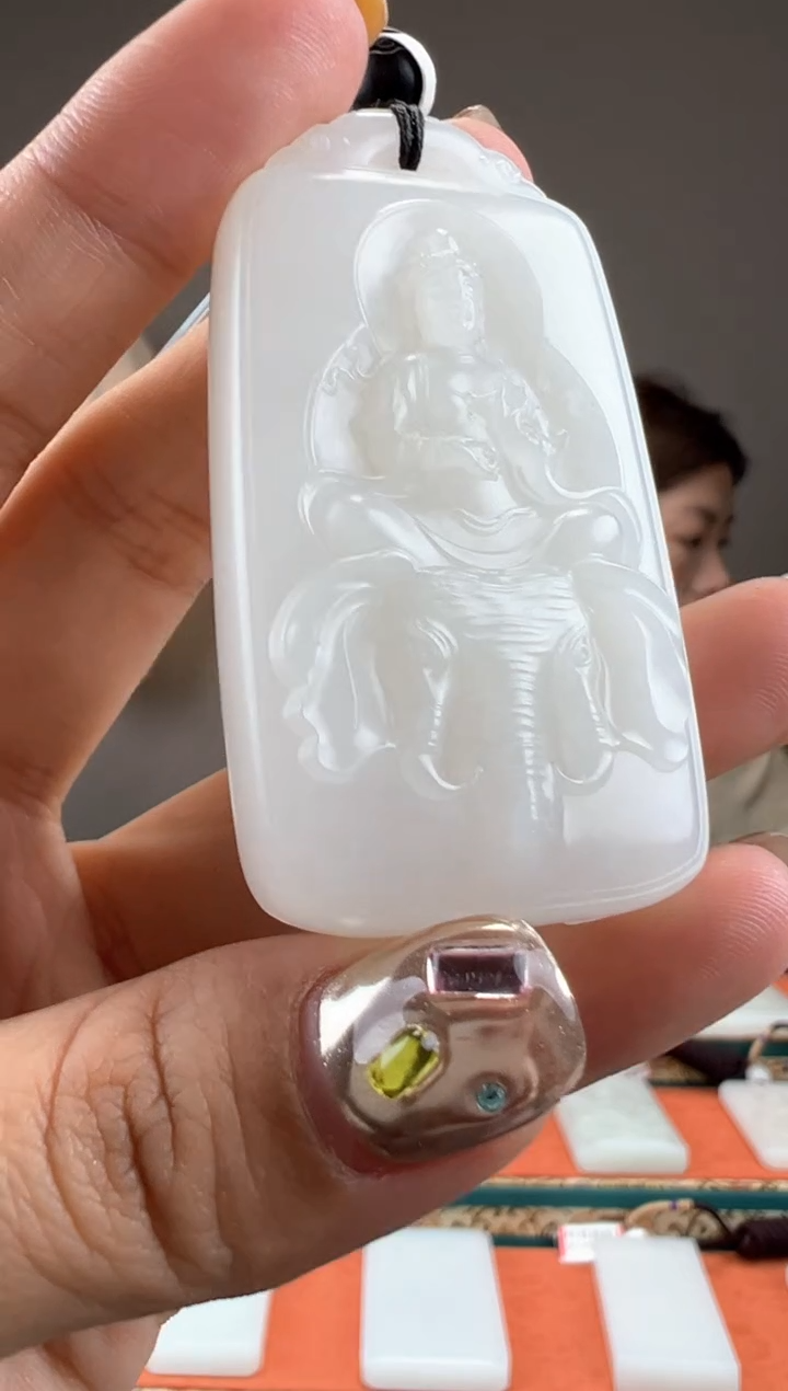 【闪购商品】和田玉颈饰未镶嵌1