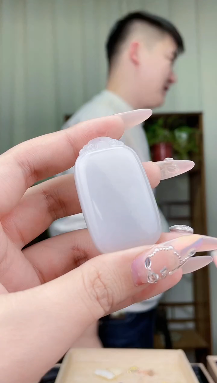 【闪购商品】和田玉挂件未镶嵌拍一发一，多样性发货！