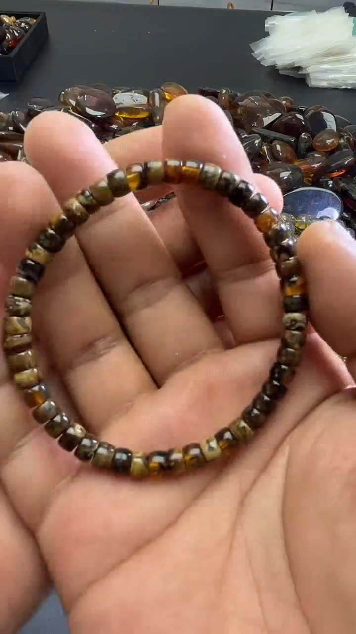 裸石琥珀未镶嵌64