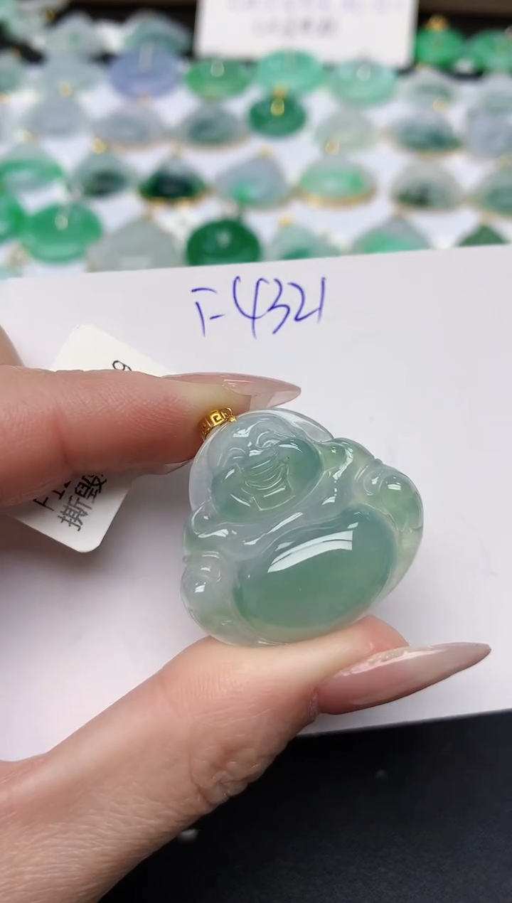 颈饰18K金镶嵌翡翠天然缅甸A货翡翠百元以上9元证书费自理