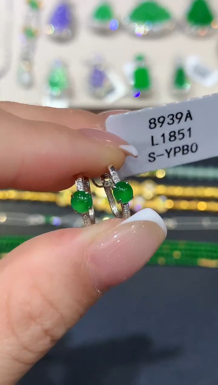 翡翠18K金镶嵌耳饰L1851多样性发其一