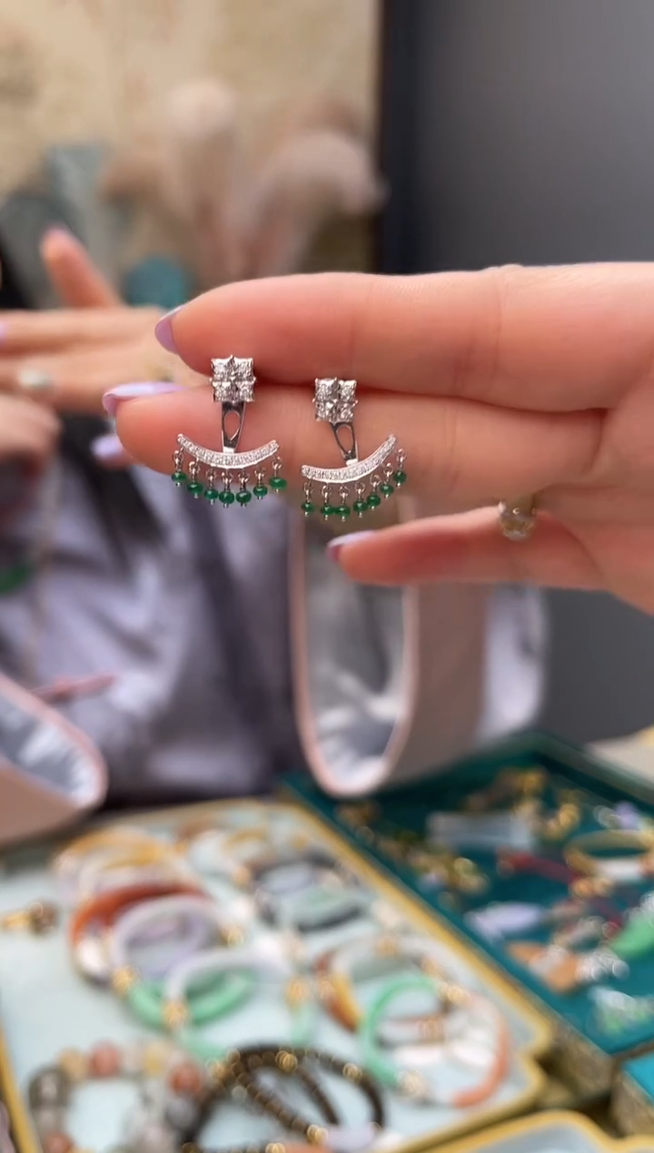 【闪购商品】祖母绿耳饰18K金镶嵌祖母绿18k金耳钉