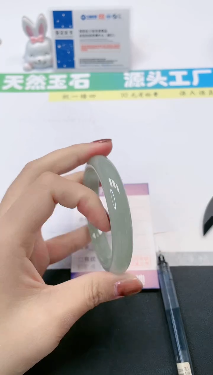 【闪购商品】石英质玉手镯未镶嵌120-62