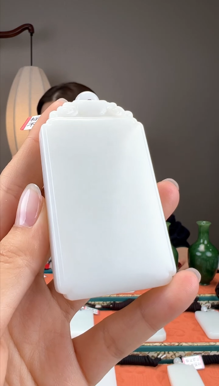 【闪购商品】和田玉颈饰未镶嵌1