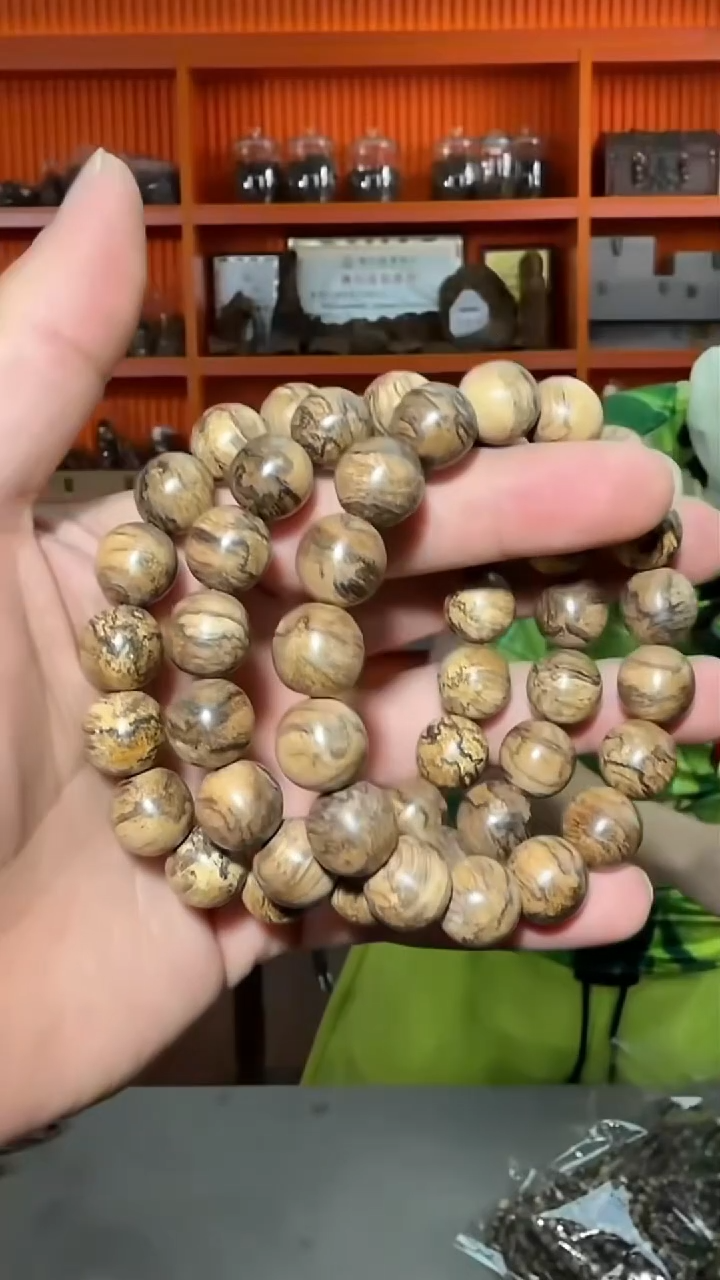 沉香手串56号单圈海南古董香1.2多样性发一