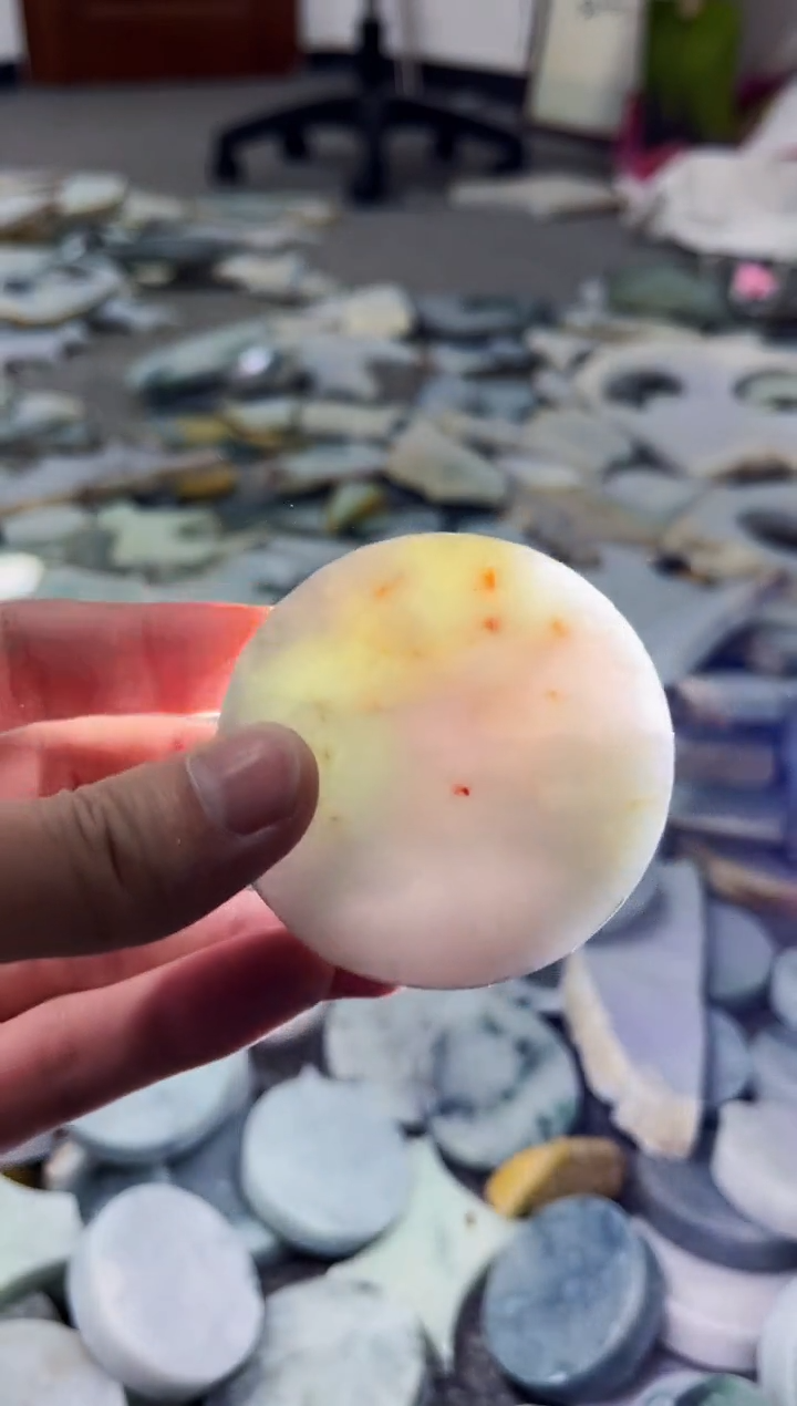 【闪购商品】翡翠颈饰未镶嵌A货吴平858