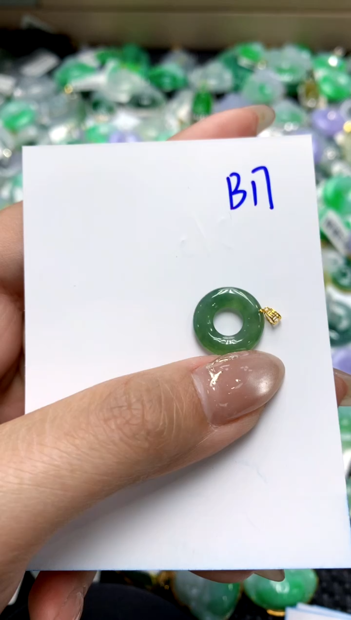 【闪购商品】翡翠颈饰18K金镶嵌1111111111111111