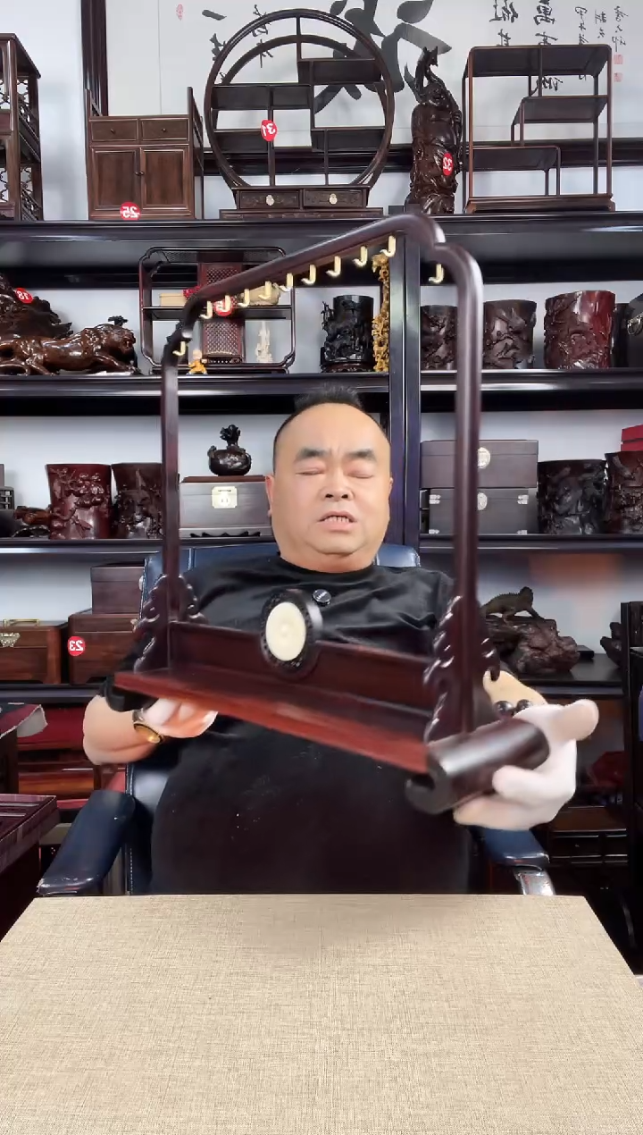 木老李红木工艺品776瑕疵
