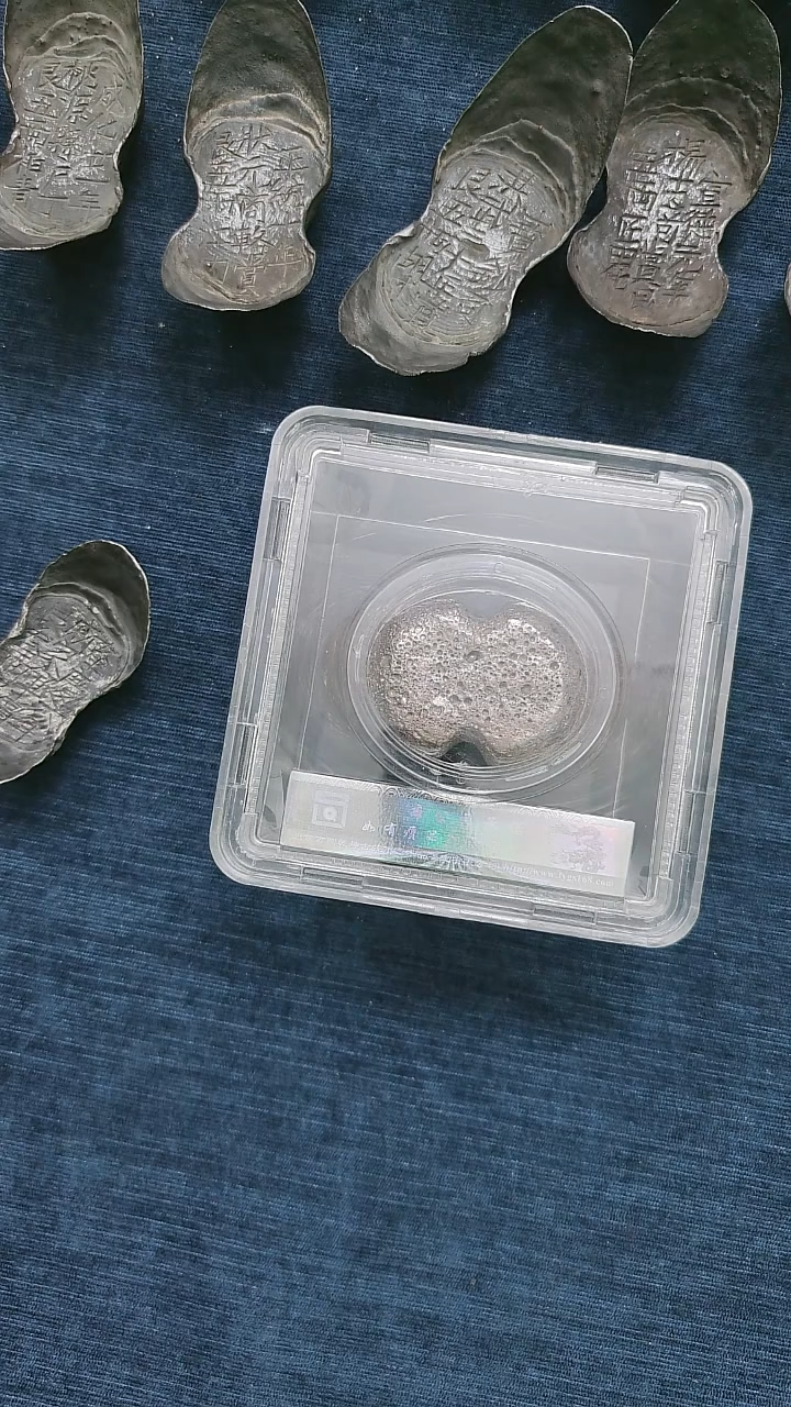 金属鵬****?艺术品平安无事锭