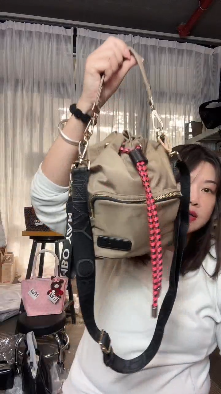 牛皮（革）950孤品微瑕，介意勿拍！