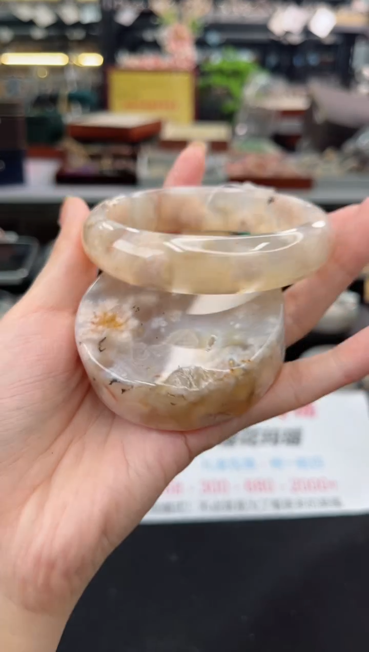 【闪购商品】石英质玉手镯未镶嵌64圈口（赠品镯心）3507237