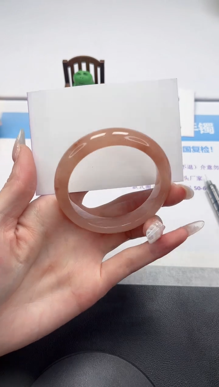 【闪购商品】石英质玉手镯未镶嵌V216-54