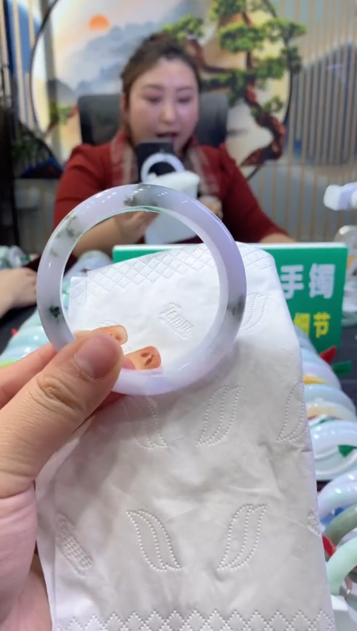 【闪购商品】翡翠手镯未镶嵌多人03999