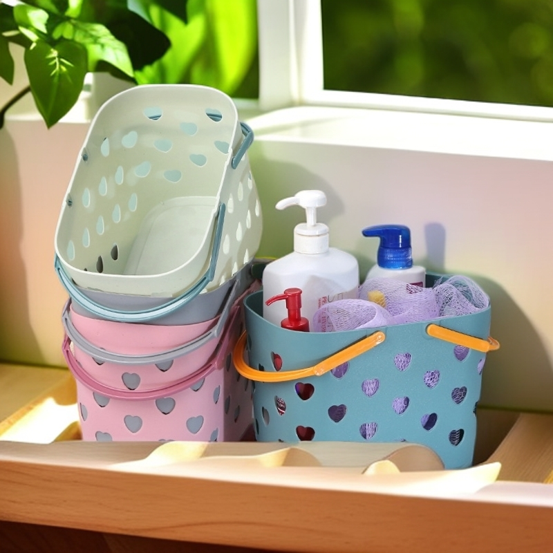 A#20手提沐浴篮 浴室洗漱用品置物篮镂空心形洗澡篮 小浴筐脏衣收