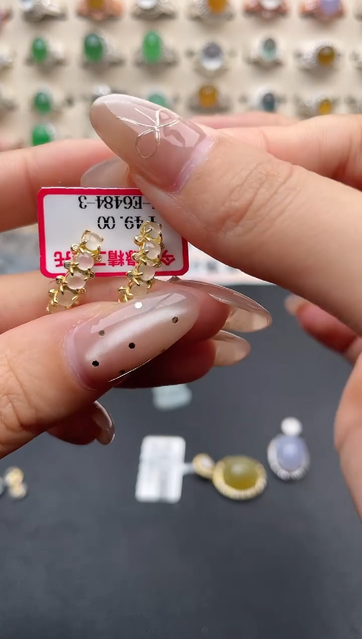 【闪购商品】翡翠戒指银S925镶嵌一物一证一礼盒