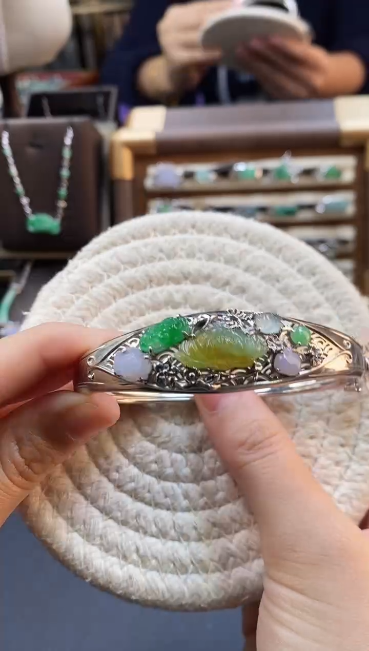 颈饰银S925镶嵌翡翠13170