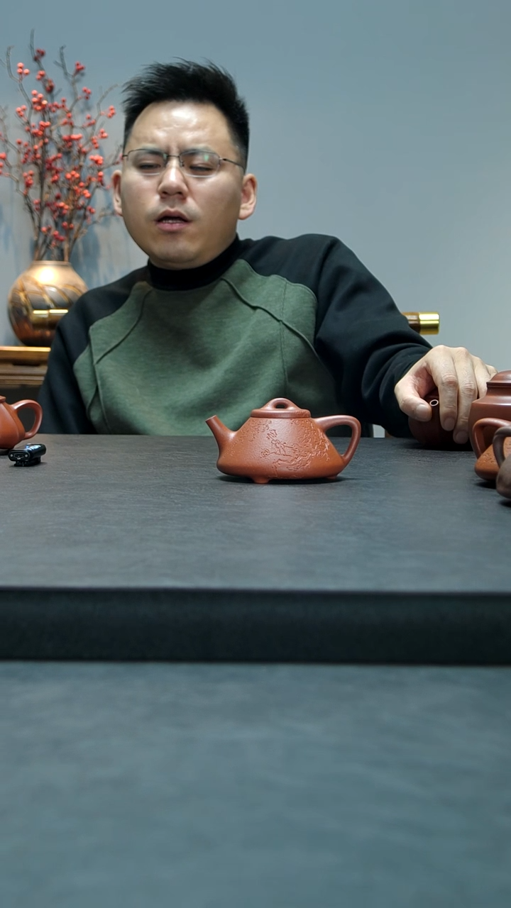 茶壶紫砂吃***包红降子冶