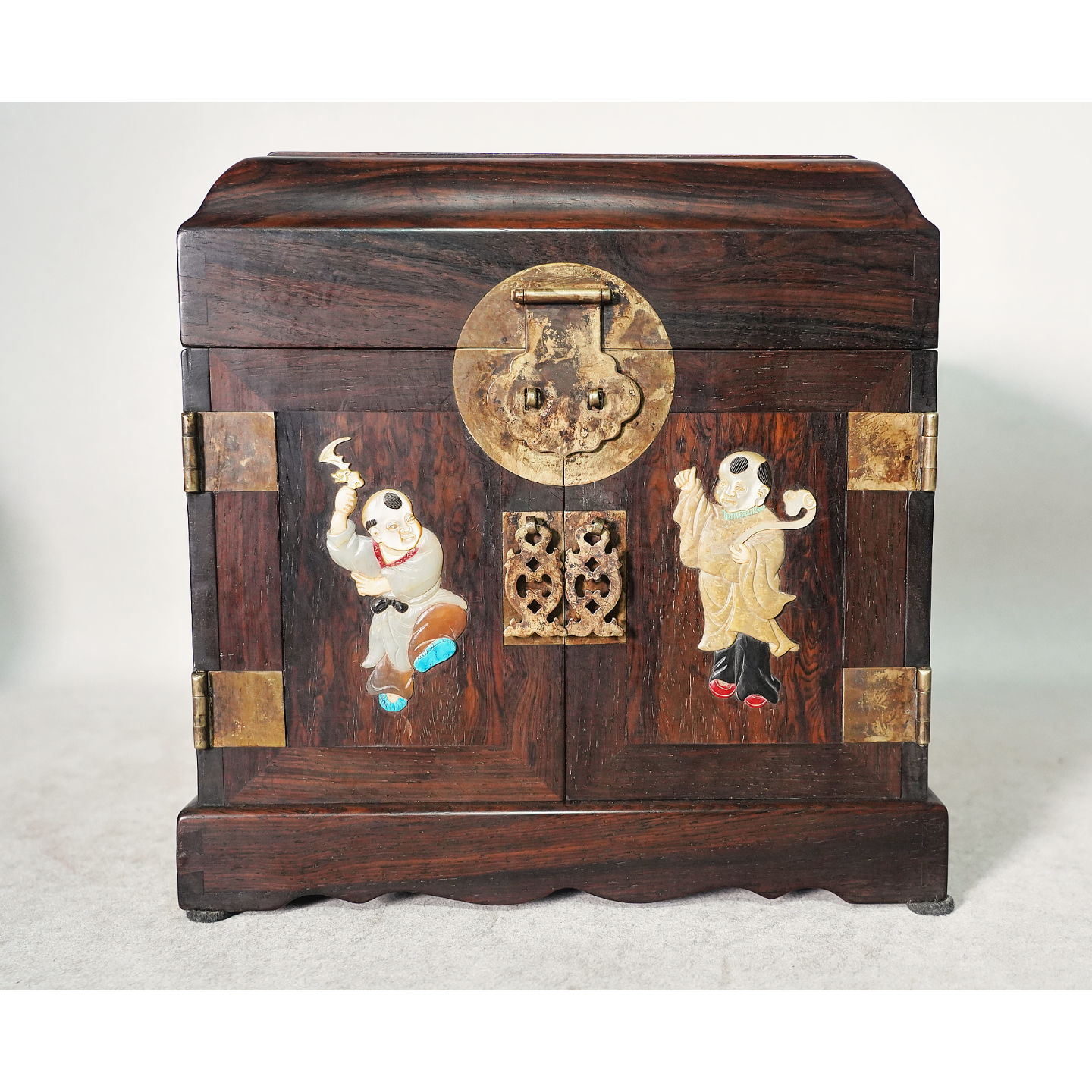 文华开物第238期拍品 12 清代 黄花梨嵌百宝婴戏人物官皮箱