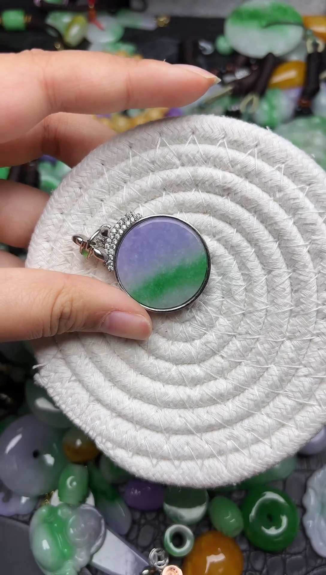 颈饰未镶嵌翡翠缅甸翡翠吊坠