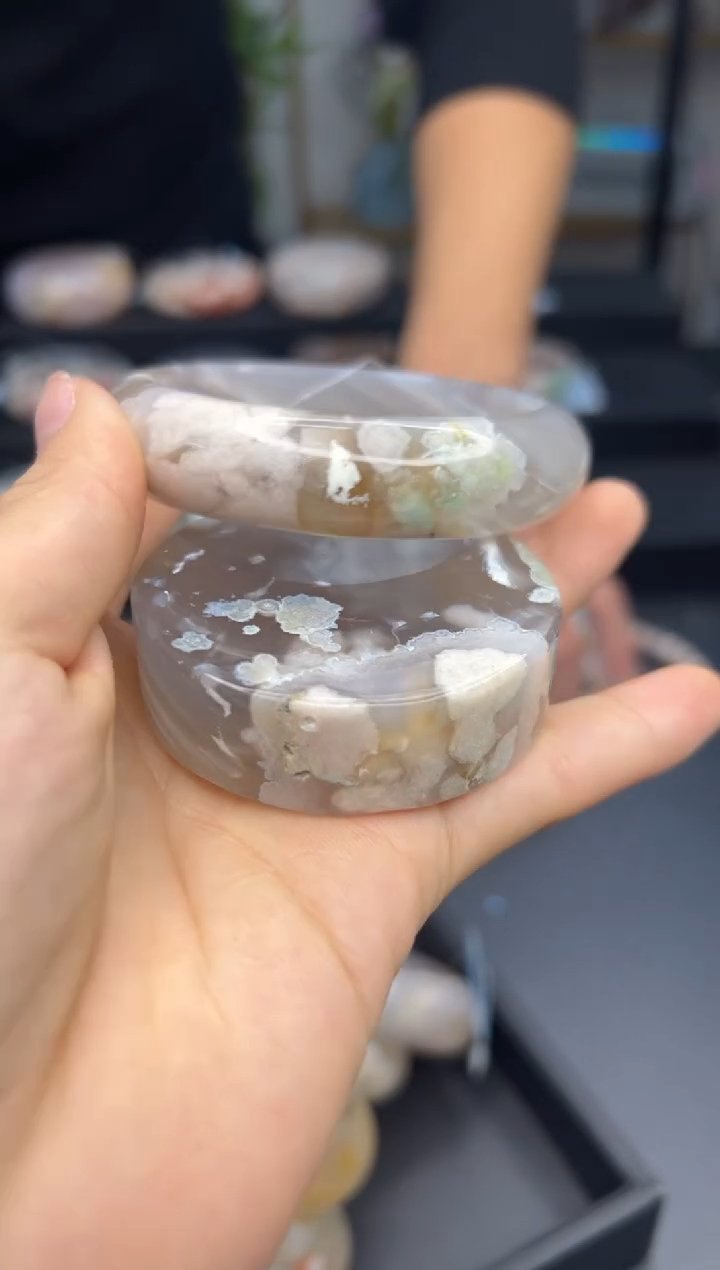 【闪购商品】石英质玉手镯未镶嵌A437(58圈赠送镯心)