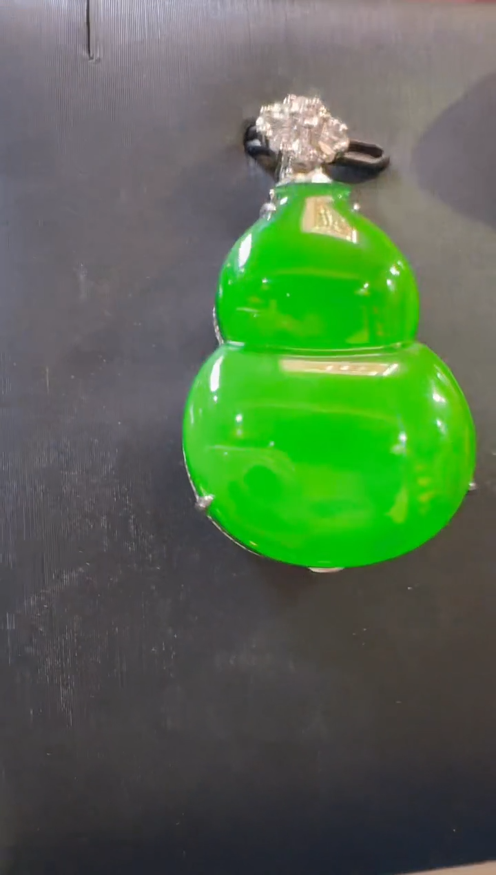 吊坠(赠链)银S925镶嵌翡翠天然A货翡翠