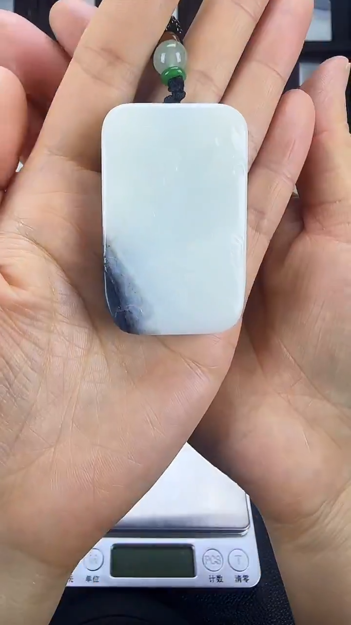 颈饰未镶嵌和田玉青花