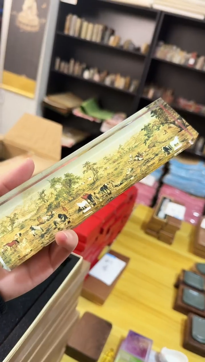 水晶镇纸百骏图1个