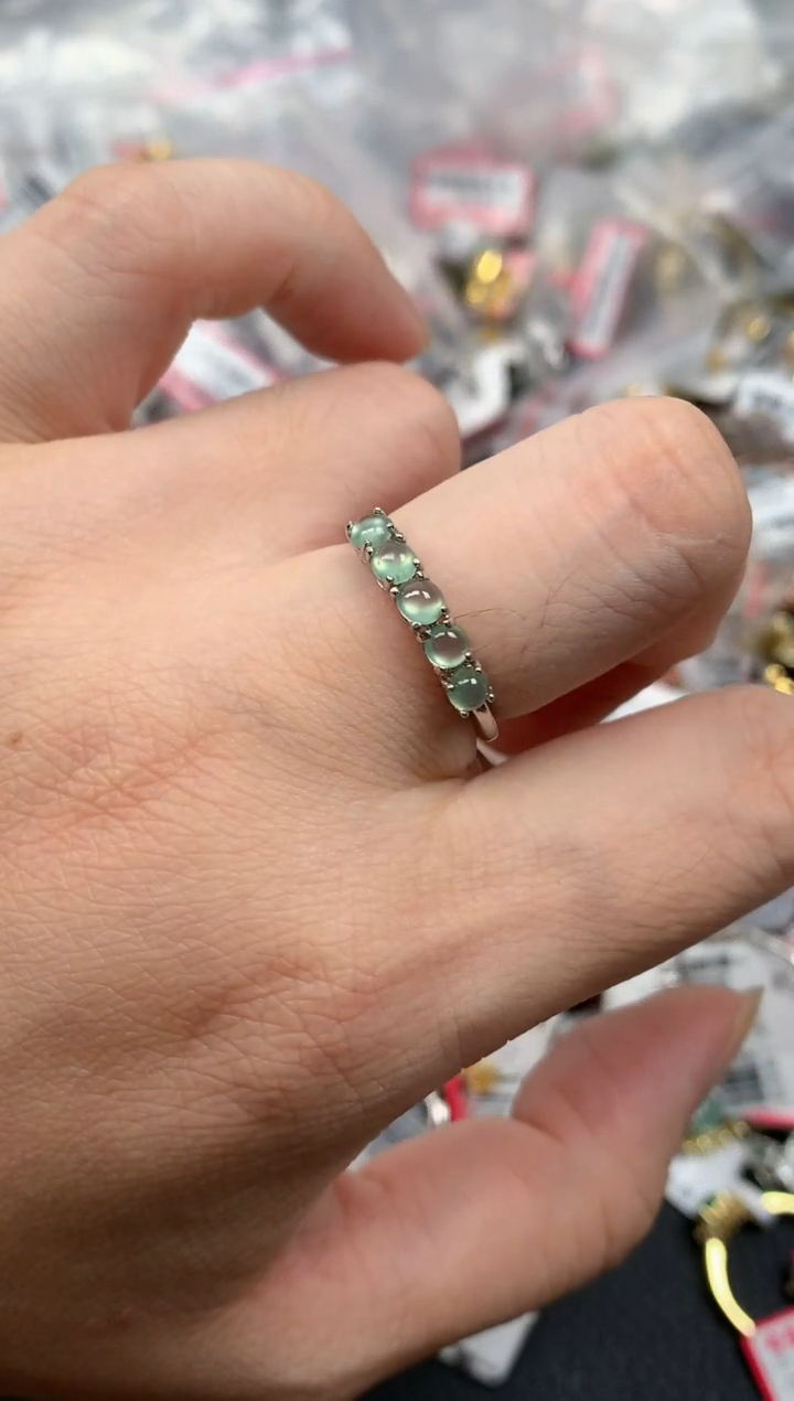 翡翠戒指银S925镶嵌天然A货缅甸翡翠