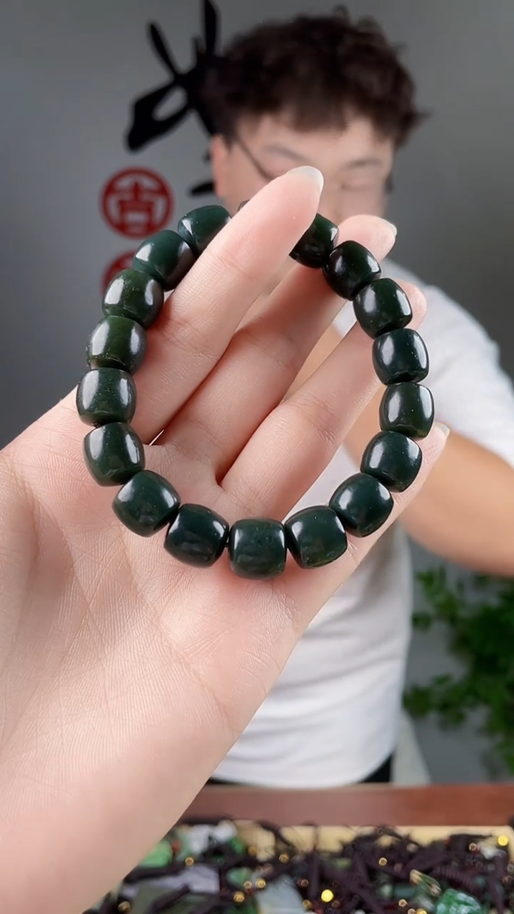 和田玉未镶嵌颈饰拍一发一，多样性发货