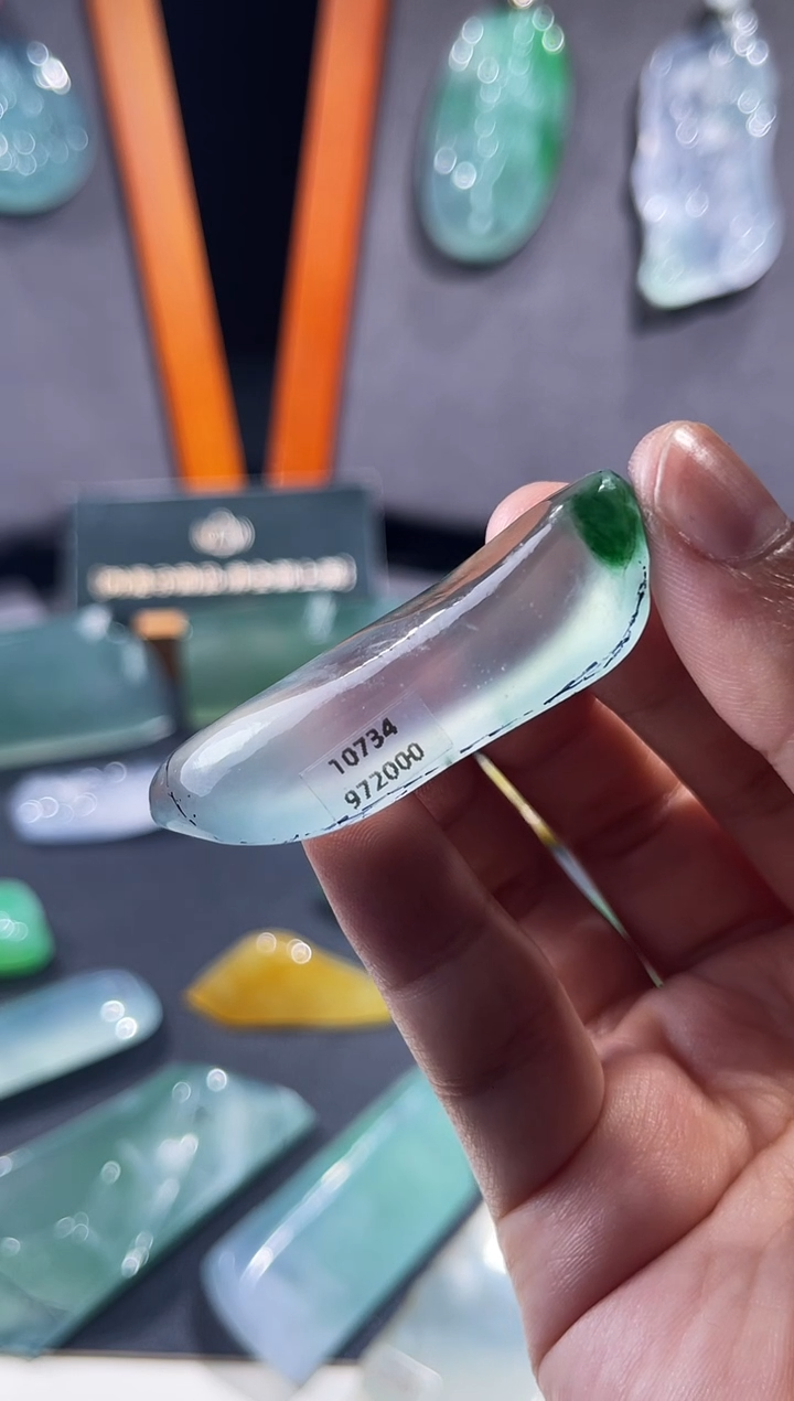 未镶嵌定制翡翠佳佳翡翠毛料定制包工包料68w