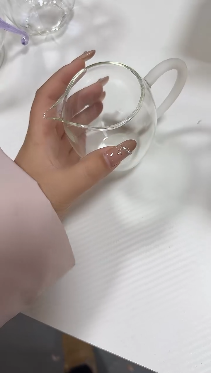 336磨砂欢然公道杯