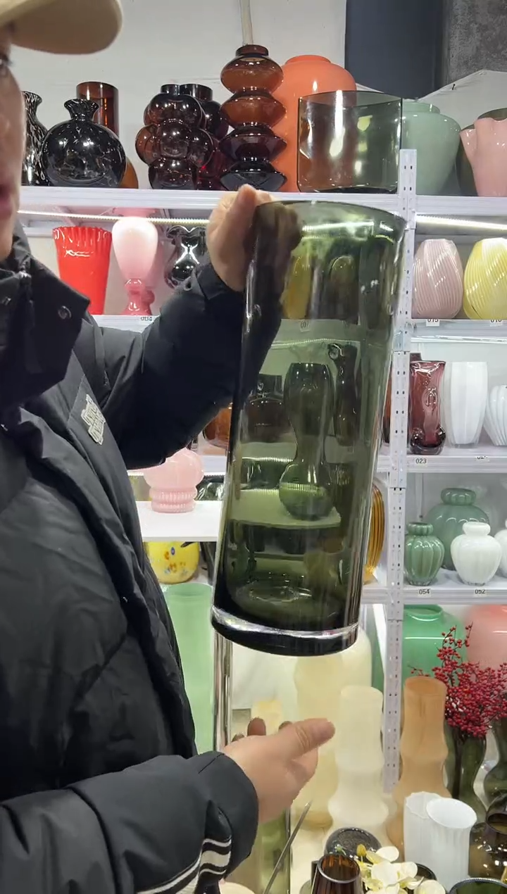 烟灰色直筒微瑕介意勿拍