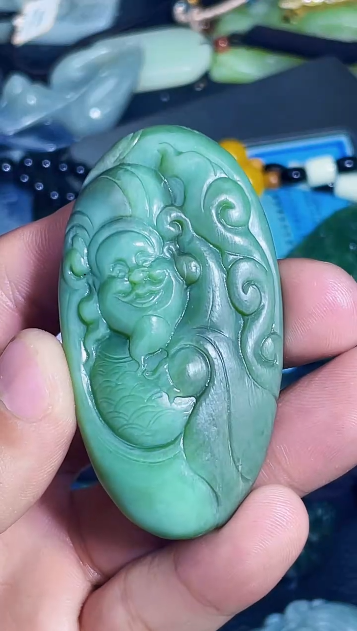 颈饰未镶嵌和田玉1